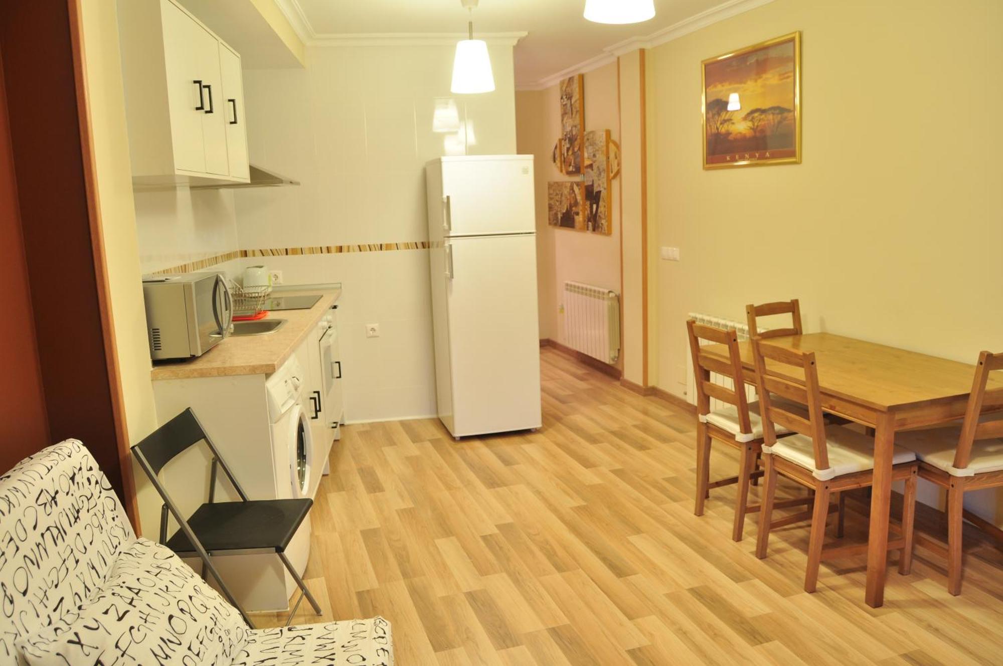 Apartamentos Rurales Romero Nohales Bilik gambar